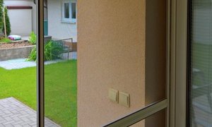 Insektenschutztüren mit Aufbaurahmen