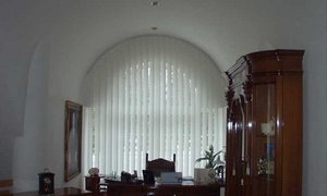 K-SYSTEM atypische Vertikaljalousien Decomatic® Wien